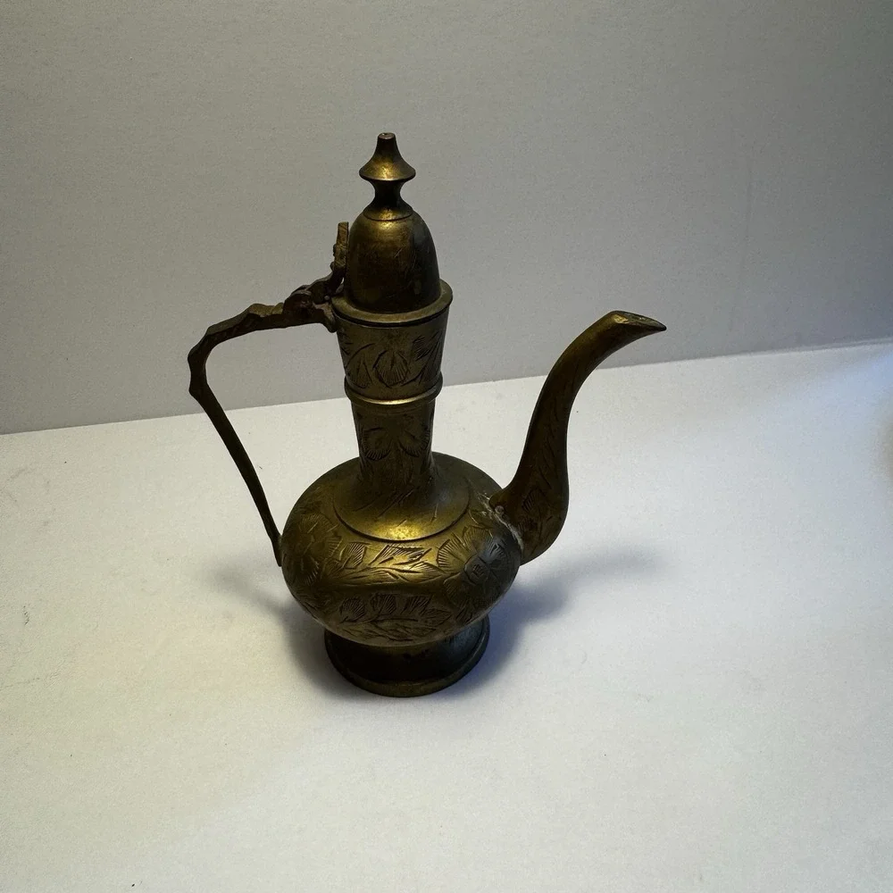 Vintage Mini‎ Brass Genie Oil Pitcher Etched Lid Decanter 6